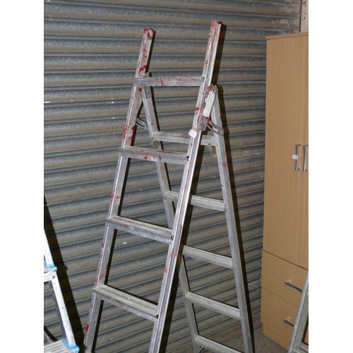 533 - LARGE ALUMINIUM LADDER