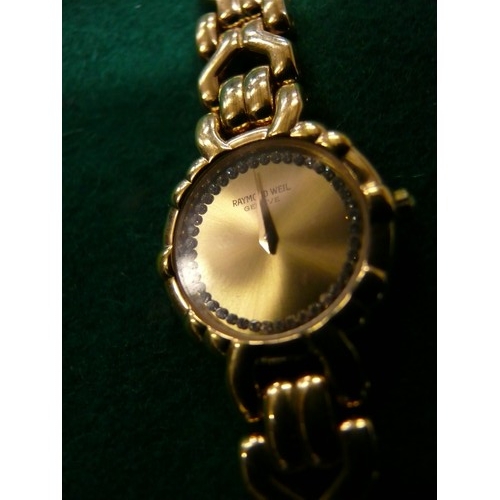 10 - RAYMOND WEIL GENEVE LADIES 18 K GOLD PLATED WATCH (10 MICRONS) WITH DIAMANTE DETAIL TO DIAL