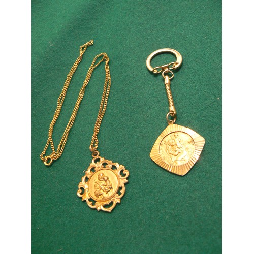 32 - GILT METAL ST CHRISTOPHER KEYRING AND A GOOD QUALITY DEVOTIONAL ST JOSEPH PENDANT ON CHAIN