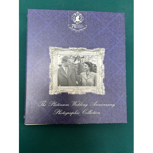 78 - Coin collection - The Platinum Wedding Anniversary Photographic Collection by The London Mint in Pre... 