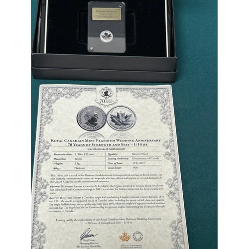 77B - Royal Canadian Mint Platinum Wedding Anniversary 30 Dollar proof coin in pure Platinum (3.1 grams) i... 