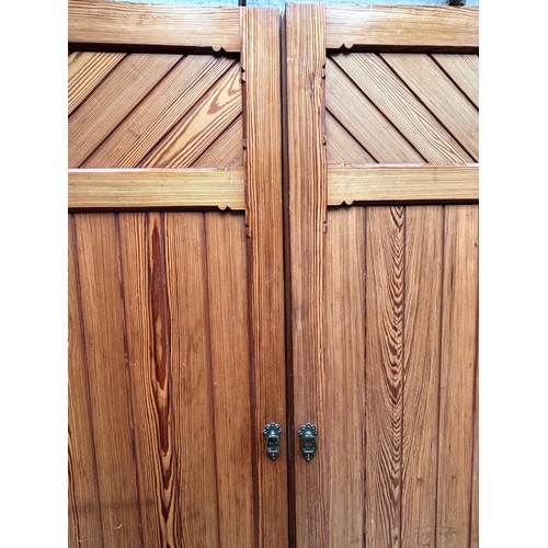 484 - Victorian pitch pine wardrobe with gothic detail in the panelling - drawer in one section. See previ... 