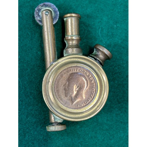 117A - An unusual WW1 trench art brass cigarette lighter with a 1917 Penny and a George V Farthing