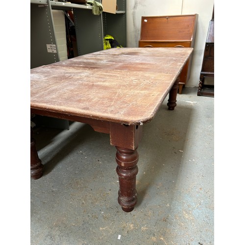 426 - Large Victorian Mahogany Dining table with three loose leaves, on barrel legs. Originally a metamorp... 