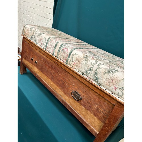 466 - Edwardian oak Ottoman seat with long drawer -one handle missing