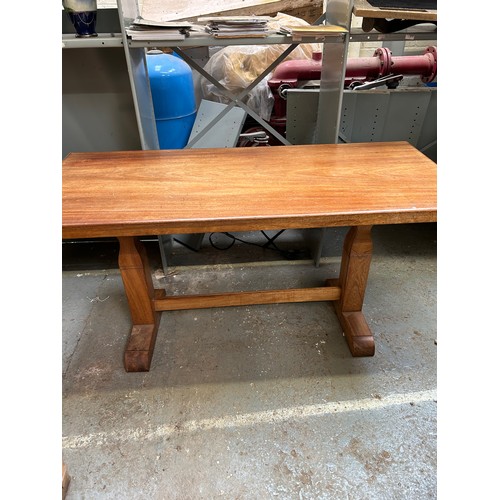 499 - A good quality late 20th Century teak refectory table - 150cm x 65cm x 76cm