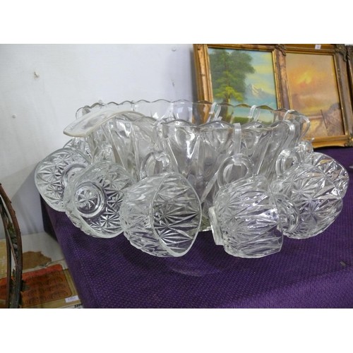 118 - LARGE GLASS PUNCH BOWL WITH 12 MATCHING CUPS PLUS LADEL