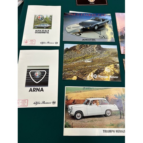 157 - AUTOMOBILE EPHEMERA / CAR BROCHURES - ALL IN VERY GOOD CONDITION. MIXED LOT TO INCLUDE HUMBER SCEPTR... 