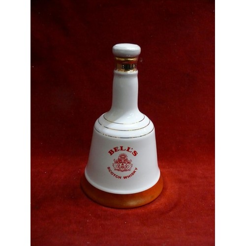 94 - WADE COMMEMORATIVE PORCELAIN BELL  DECANTER ' THE BIRTH OF PRINCE HENRY OF WALES, 15TH SEPTEMBER 198... 