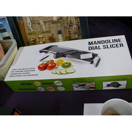 112 - MASHA  BLENDER HANDHELD NEW IN BOX,  MANDOLINE  DIAL SLICER NEW IN BOX PLUS ELECTRIC CAN OPEN NEW IN... 