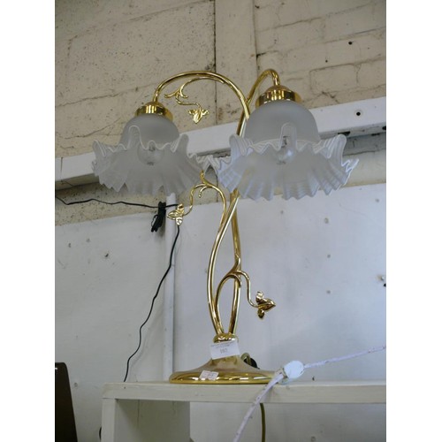 102 - DOUBLE TULIP SHADE LAMP WITH GOLD BASE AND LEAF DESIGN.