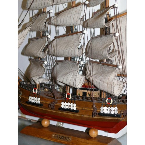 138 - A DECORATIVE SHIP MODEL OF HMS BOUNTY