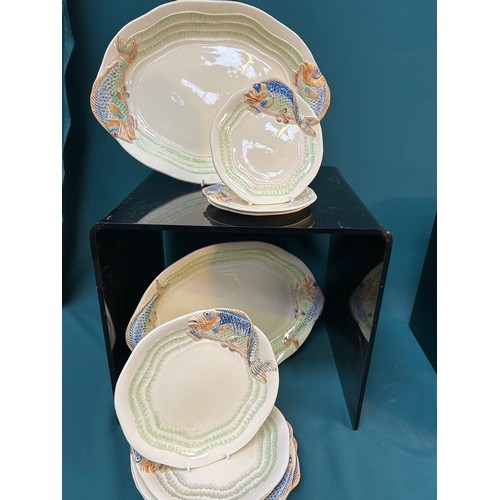 59 - 1930's Clarice Cliff Newport Pottery Fish dishes including a pair of serving platters, 8 plates and ... 