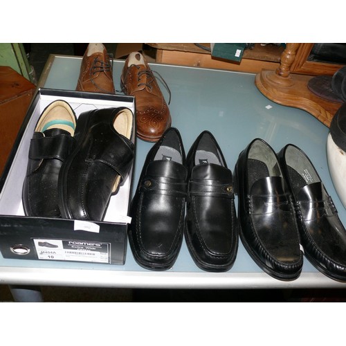 402 - 5 PAIRS OF GENTS SHOES GENUINE MOCCASIN LOAKE BRAND NEW SIZE 10, FARAH SLIP ONS SIZE 44 NEW, HAPPY P... 