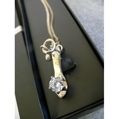 34 - SILVER 925 CHAIN WITH SILVER 925 LARGE SHOE PENDANT WITH 2 DECORATIVE CRYSTAL STONES