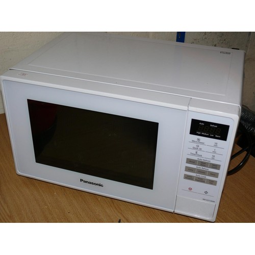 408 - PANASONIC MICROWAVE IN WHITE