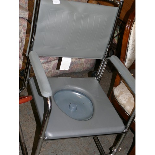 441 - WHEEL CHAIR COMMODE, GOOD CLEAN CONDITION