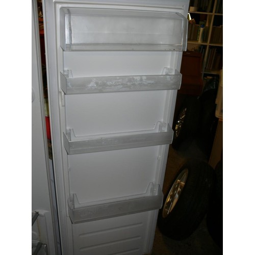 481 - HOTPOINT TALL FRIDGE IN WHITE WORKING