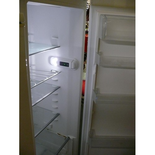 481 - HOTPOINT TALL FRIDGE IN WHITE WORKING