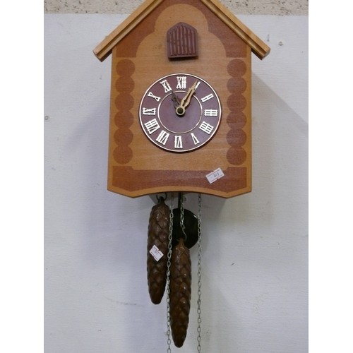 103A - WOODEN CUCKOO CLOCK WITH PENDULUM AND WEIGHTS