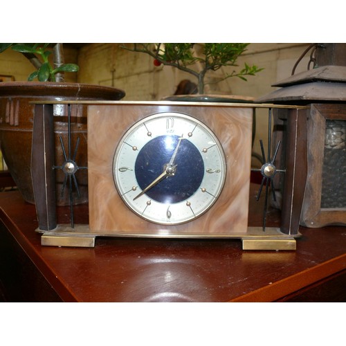 301 - MID CENTURY END OF SERVICE ARMY MANTLE CLOCK BY METAMEC