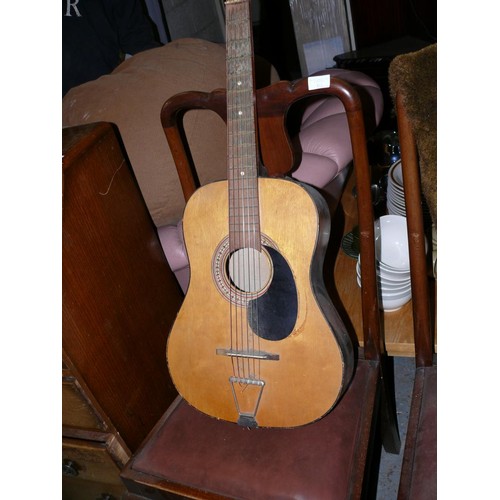 403 - ACCOUSTIC GUITAR