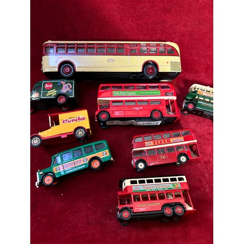 88 - COLLECTION OF MODEL BUSES AND VANS