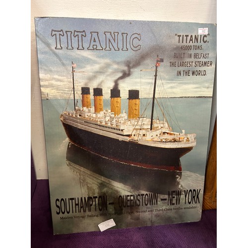 122 - AN UNUSUAL PRINT OF THE TITANIC IN THE SHAPE OF A BOOK