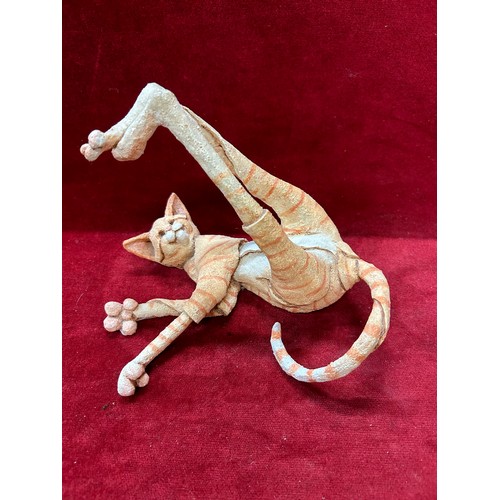 124 - A CAT FIGURE 