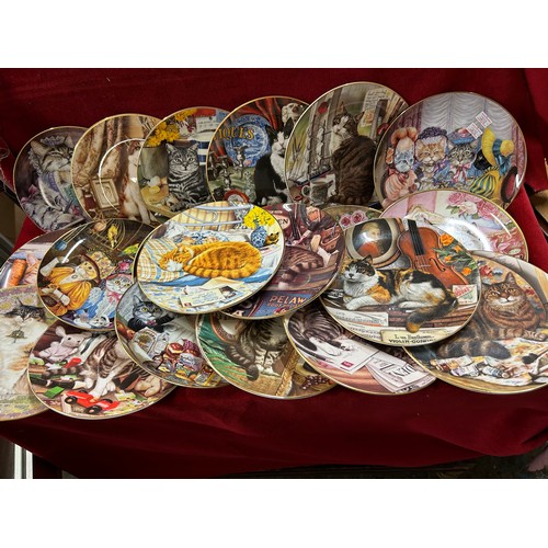 171 - COLLECTION OF 21 CAT THEMED PLATES, 