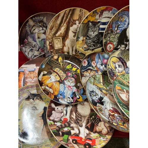 171 - COLLECTION OF 21 CAT THEMED PLATES, 