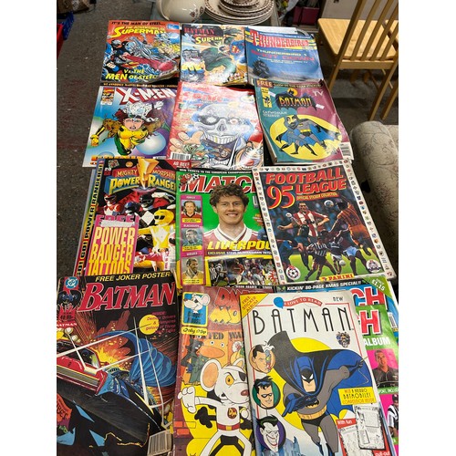 146 - VINTAGE COMICS INCLUDING THE BATMAN ADVENTURES No 2, POWER RANGERS, SUPERMAN, FOOTBALL LEAGUE, DANGE... 