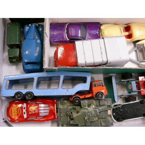 363 - COLLECTABLE VINTAGE DIE-CAST VEHICLES. INC MOTOR HOME, RED LONDON BUS, BIN LORRY, SPEEDBOAT, TRUCKS ... 