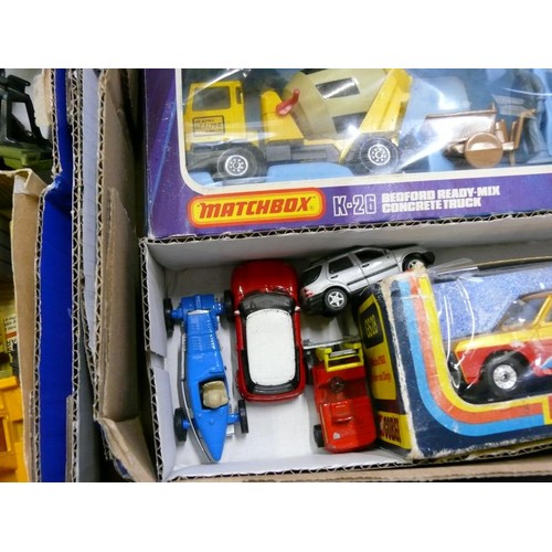 368 - COLLECTABLE VINTAGE DIE-CAST VEHICLES. INC BOXED CORGI AND MATCHBOX, BRITAINS ETC