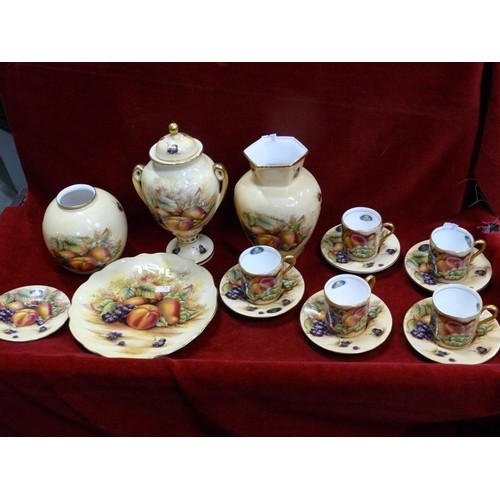 378 - AYNSLEY ORCHARD GOLD 15PC CHINA. INC SET OF COFFEE CUPS.