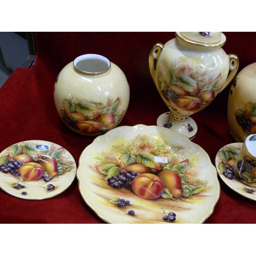 378 - AYNSLEY ORCHARD GOLD 15PC CHINA. INC SET OF COFFEE CUPS.