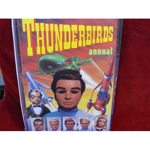 386 - DR WHO YEAR BOOK, ALSO GLADIATORS, AND THUNDERBIRDS ANNUALS.