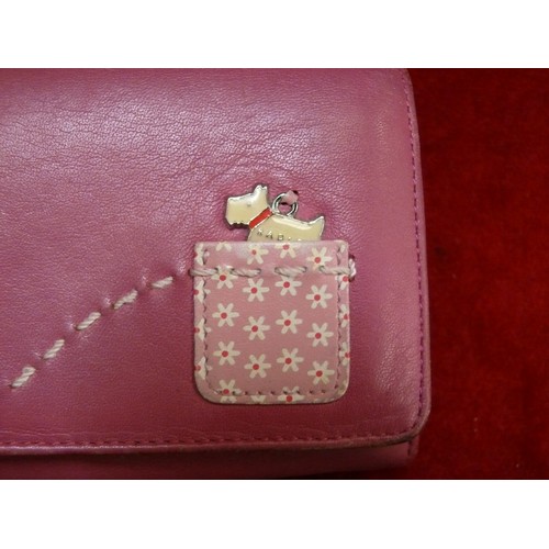 395 - RADLEY PURSE IN PINK & CREAM.