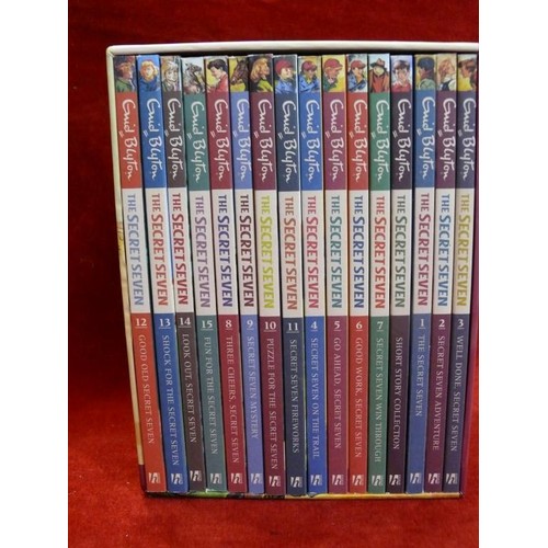 397 - ENID BLYTON. BOX-SET IN EXCELLENT CONDITION. 16 X PAPERBACKS.