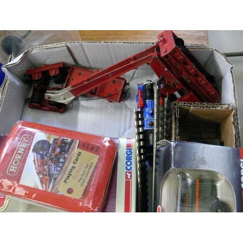 407 - COLLECTABLE RAILWAY ITEMS. INC HORNBY MECCANO DUBLO ENGINE 'DORCHESTER' & CARRIAGE, CORGI CLASSOCS T... 