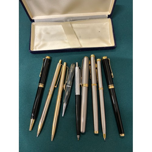 38 - COLLECTION OF PENS FOUNTIAN AND BALLPOINT PAPER MATE IN BOX