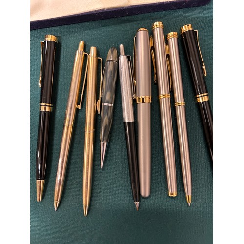 38 - COLLECTION OF PENS FOUNTIAN AND BALLPOINT PAPER MATE IN BOX