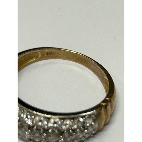 12 - 9CT GOLD AND WHITE STONE ENGAGEMENT RING SIZE Q WEIGHT 2.82GR