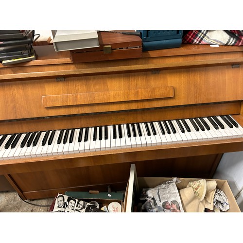 482 - MINI UPRIGHT PIANO. CRANE & SONS.