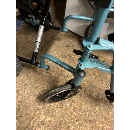 480 - ESCAPE-LITE WHEELCHAIR IN TEAL.