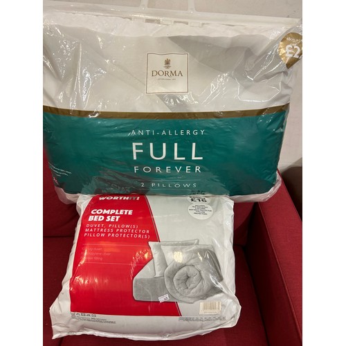 462 - NEW/PACKAGED DOUBLE DUVET & 4 X PILLOWS, TOGETHER WITH MATTRESS AND PILLOW PROTECTORS.