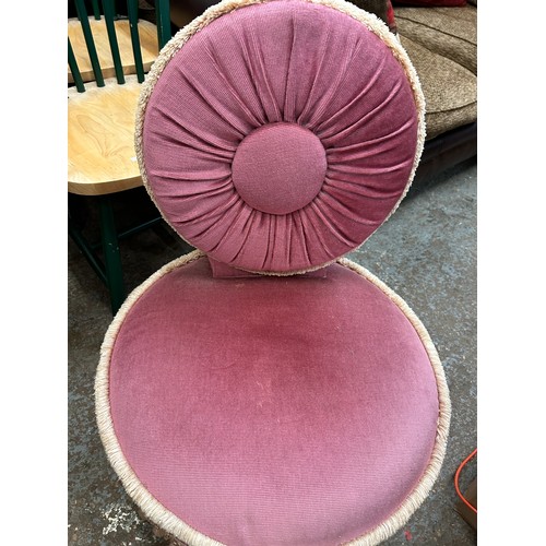 461 - UNUSUAL RETRO PINK DRALON BEDROOM CHAIR WITH GOLD TRIM & TASSELS.