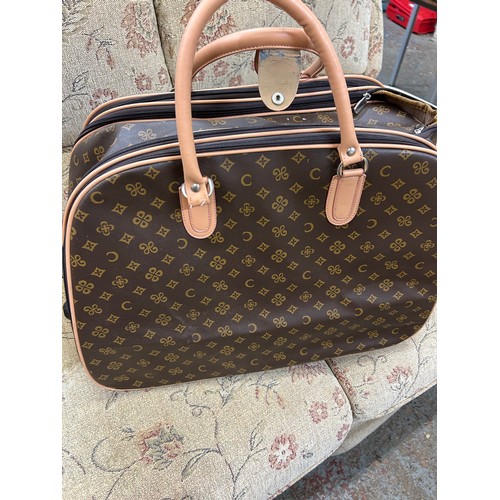 344 - LARGE LOUIS VUITTON STYLE WEEKEND BAG