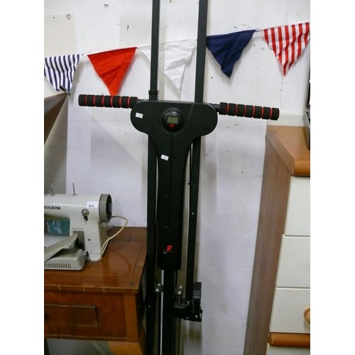 453 - GYM EQUIPMENT. SPORTS TECH VERTICAL CLIMBER. MODEL VC300