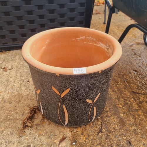 496 - LARGE GARDEN PLANT POT